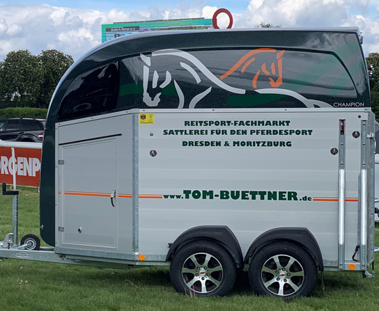 Pferdeanhänger